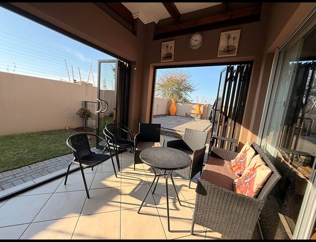 3 BEDROOM TOWNHOUSE FOR SALE IN WATERVAL EAST